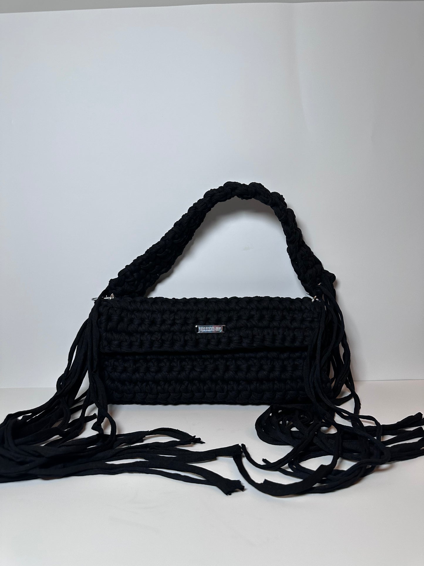 No.617- Black
